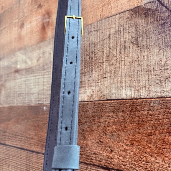 NWOT Portland Leather Almost Perfect Circle Large Crossbody Bag - Picture 10 of 10